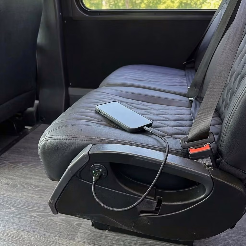 kingman 20 passenger minibus usb charging