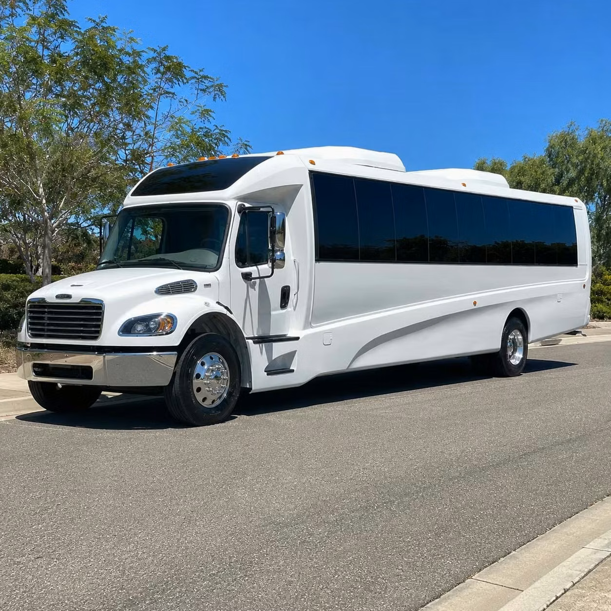 kingman 35 passenger minibus rental