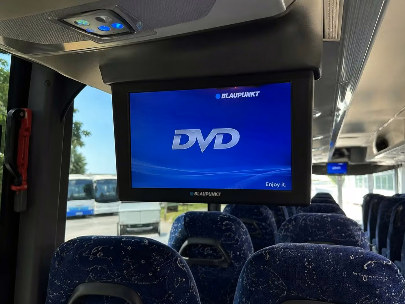 kingman charter bus tv monitors